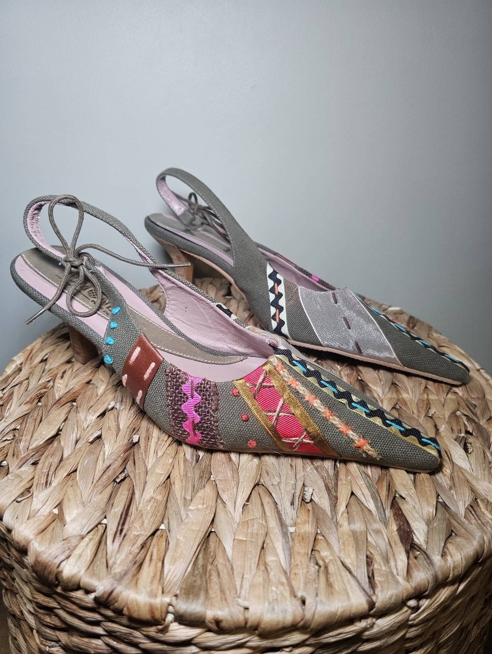 Dumond Patchwork Slingback Heels Size 8 Boho Y2K Embroidered Pointed Toe
